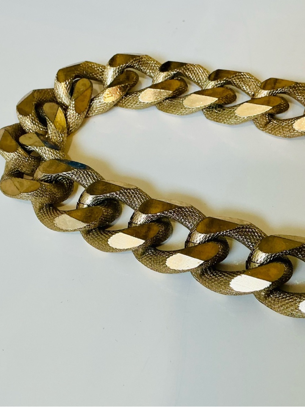 Chunky Cuban Gold-Tone Chain Necklace Festival Bohemian Casual EUC Classic - Picture 11 of 13